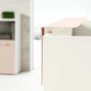 Comptoir d'accueil YUKAN blanc top métal rose poudre