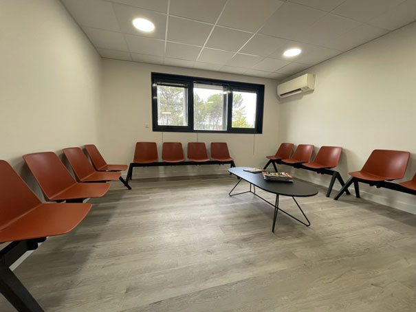 mobilier salle attente cabinet medical