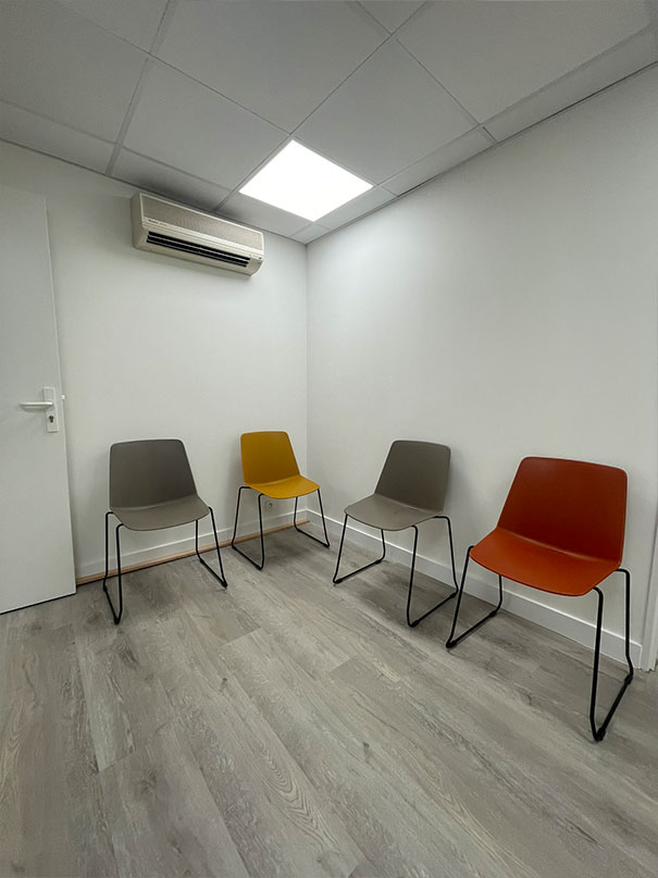 mobilier salle attente cabinet medical