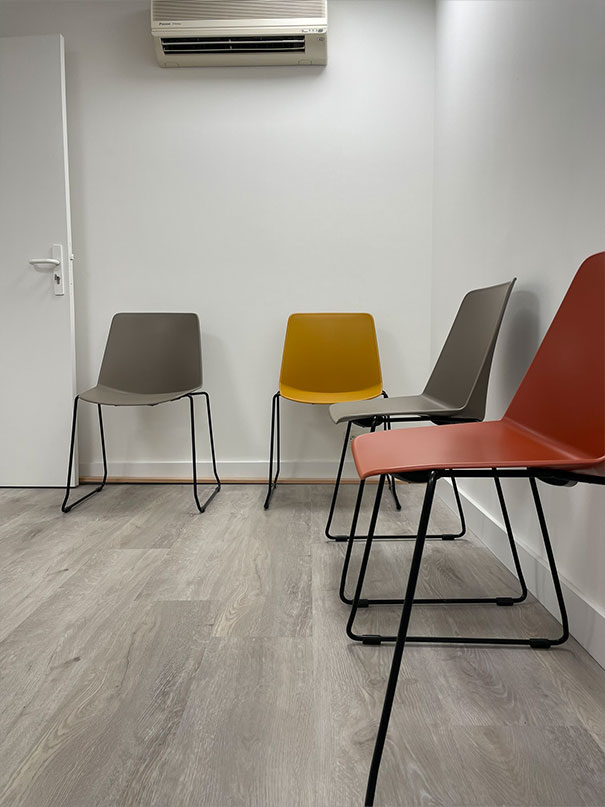 mobilier salle attente cabinet medical