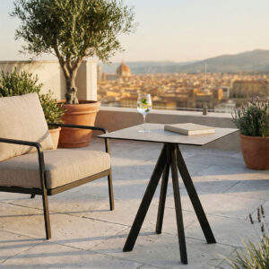 Table de terasse STRAK